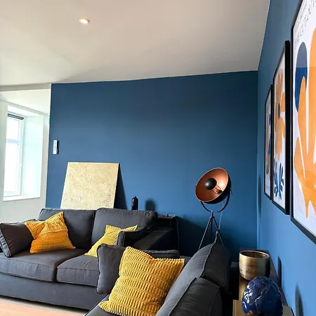 Au Fil De Vos Nuits Apartment