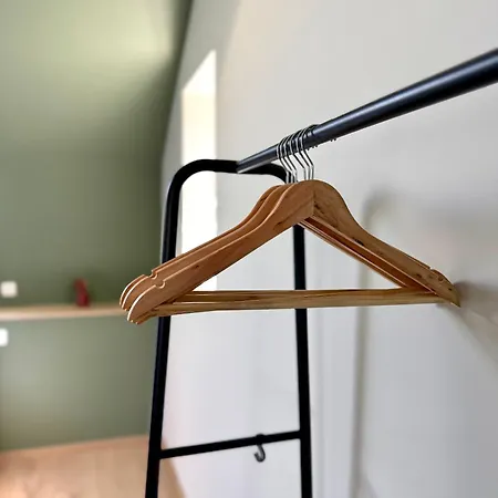 Au Fil De Vos Nuits * Lustin