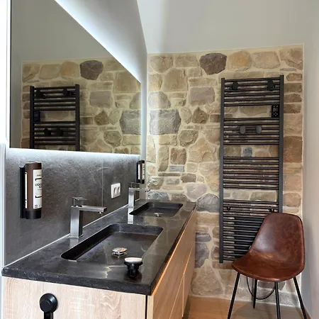 Au Fil De Vos Nuits Lustin