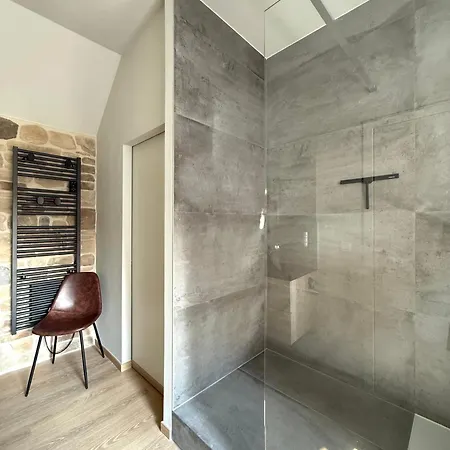 Au Fil De Vos Nuits Apartment