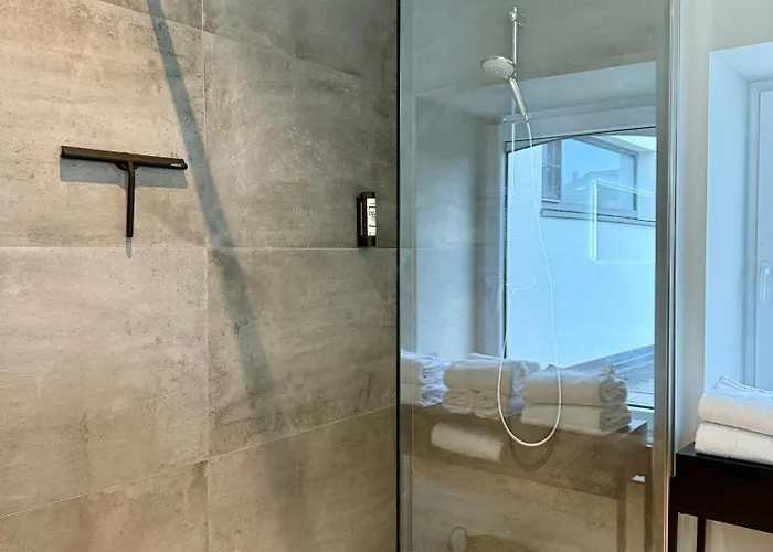 Au Fil De Vos Nuits Lustin