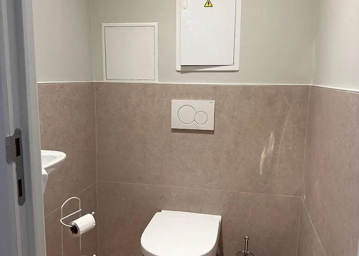 Au Fil De Vos Nuits Lustin