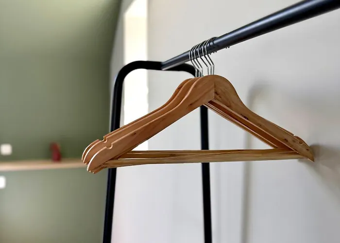 Au Fil De Vos Nuits * Lustin