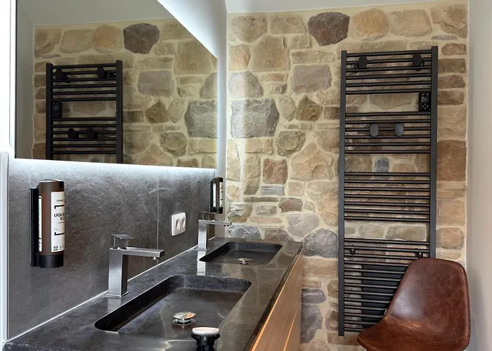 Au Fil De Vos Nuits Lustin